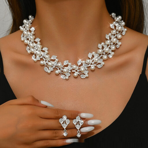 Pearl Leaf-Shaped Jewelry Set For Women